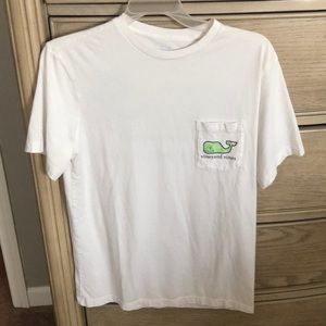 Vineyard vines tee